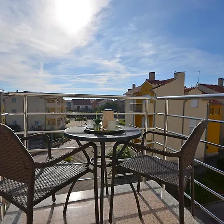Appartement Mara *