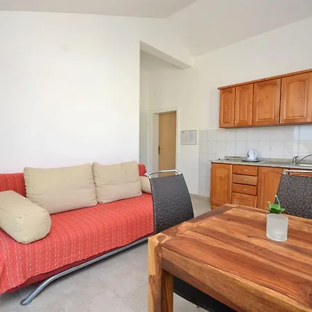 Apartment Mara *