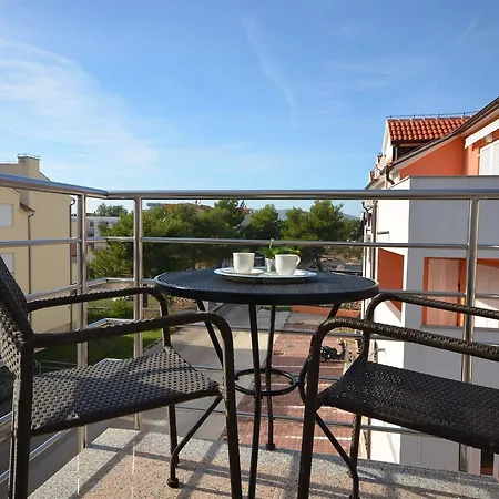 Mara Apartment Vodice