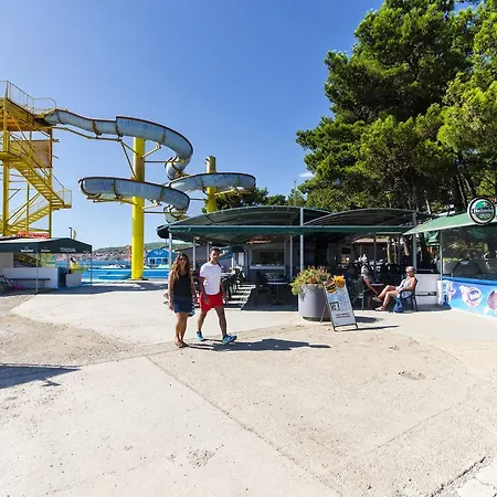 Apartment Mara Vodice
