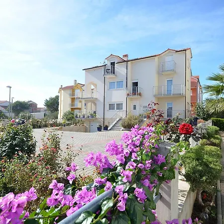 Mara Apartment Vodice