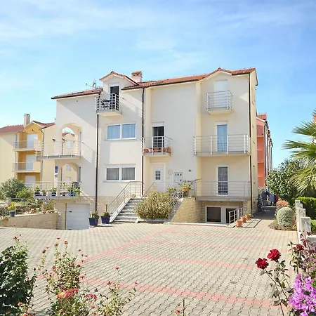 Mara Apartman Vodice