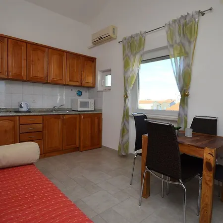 Mara Apartment *